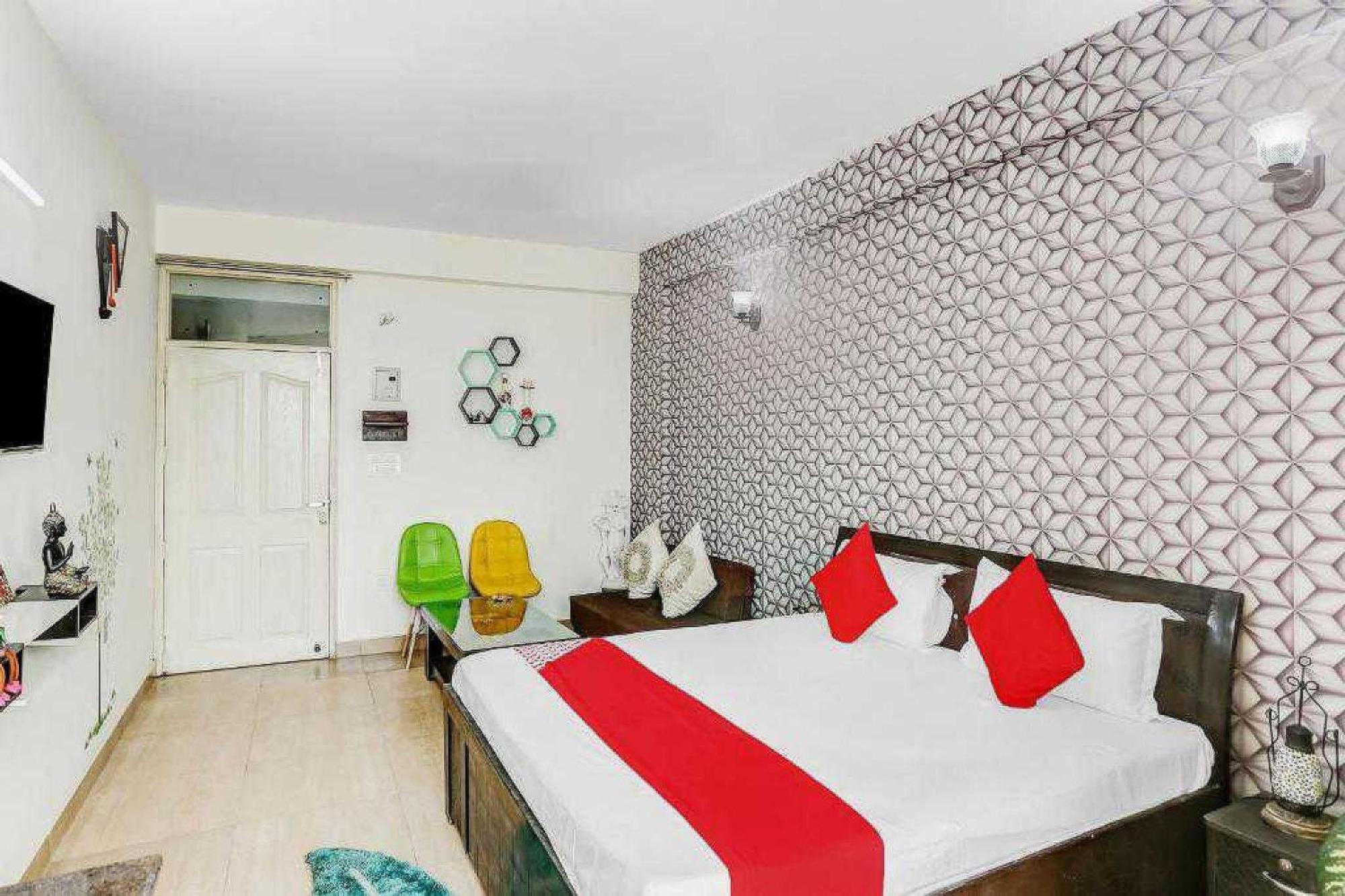 Hotel O Krishna Orchid Near Noida Sector 81 Metro Station מראה חיצוני תמונה